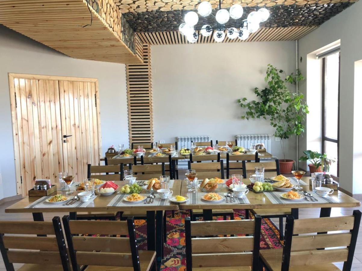 Kezgin Guest House Naryn Bagian luar foto