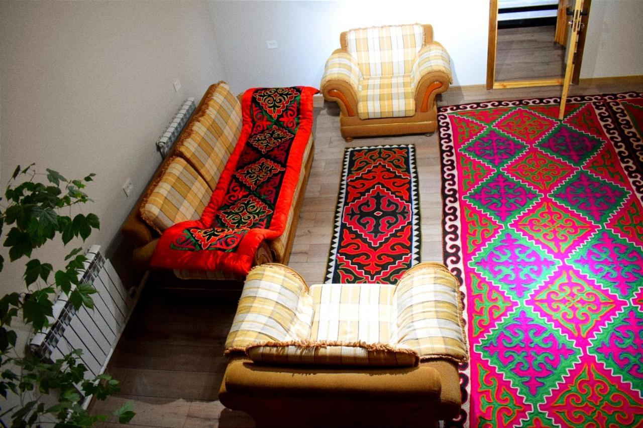 Kezgin Guest House Naryn Bagian luar foto