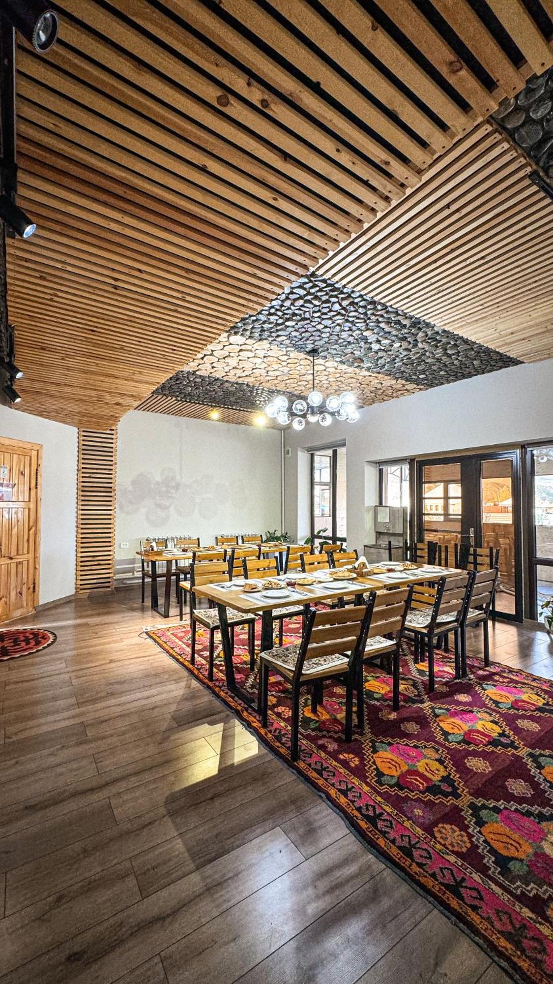 Kezgin Guest House Naryn Bagian luar foto